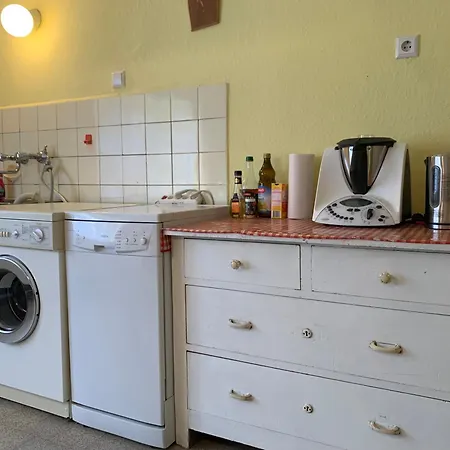 2 Separate Mit 5 Schlafzimmern Fuer 9 Personen * Uehlingen-Birkendorf