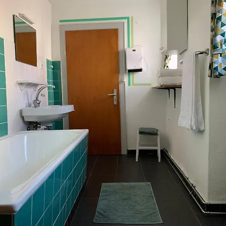 Holiday home 2 Separate Mit 5 Schlafzimmern Fuer 9 Personen