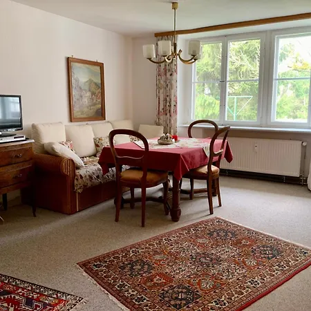 2 Separate Mit 5 Schlafzimmern Fuer 9 Personen * Ühlingen-Birkendorf