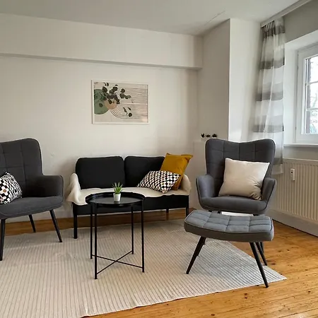 2 Separate Mit 5 Schlafzimmern Fuer 9 Personen Holiday home *